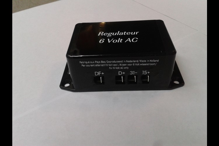 Electronic regulator 6 Volts (only for alternator 000.075-D)