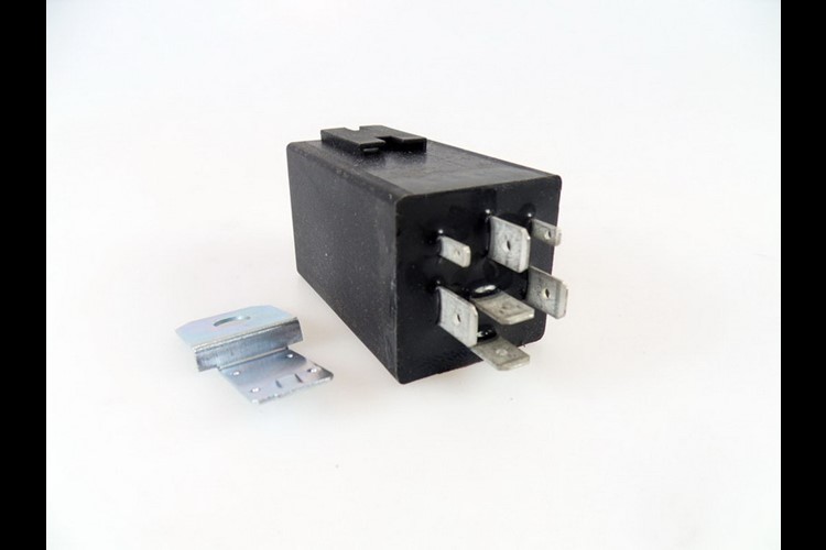 INJECTOR RELAY JETRONIC