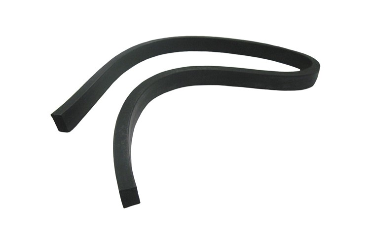 Rubber weather strip for top of rear luggage compartment